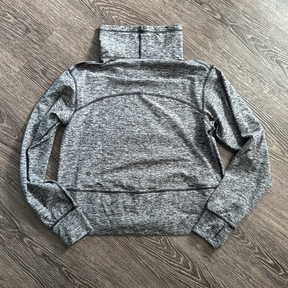 Lululemon - Ready To Rulu Pullover - Picture 2 of 7